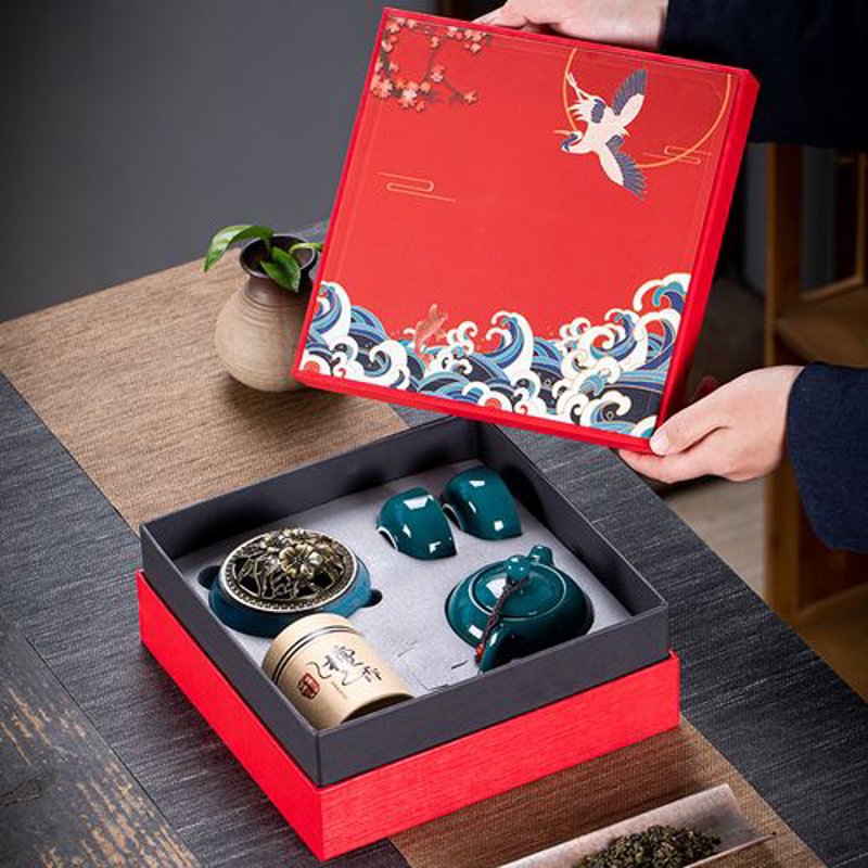 企业礼品定制:展现企业文化与关怀的艺术